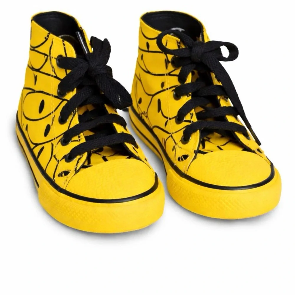 CONVERSE Kids Hi-Top Sneakers Yellow Smiley Print NWOT Box| Size 9‎
